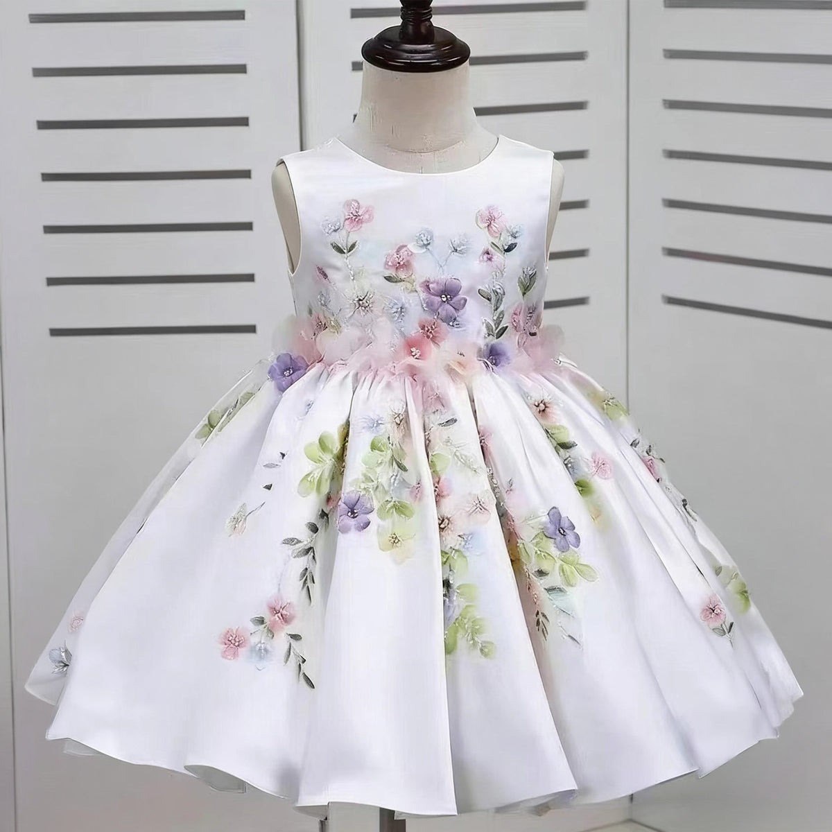 Aurélie Puff-Sleeve Flower Girl Dress in White, sleeveless